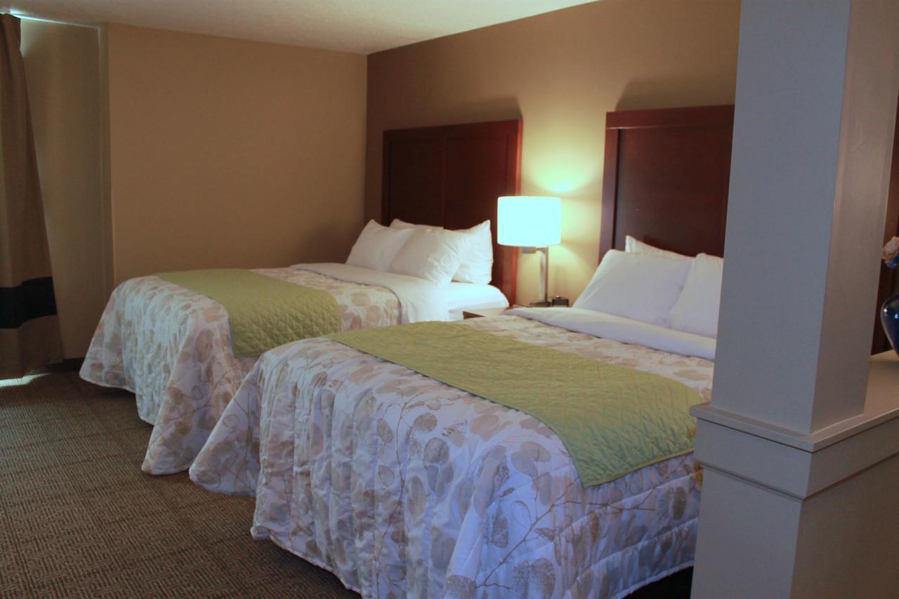 Heartland Inn And Suites Wheatland Buitenkant foto