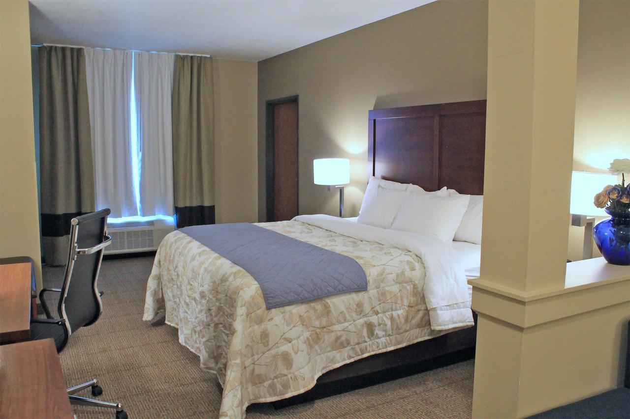 Heartland Inn And Suites Wheatland Buitenkant foto