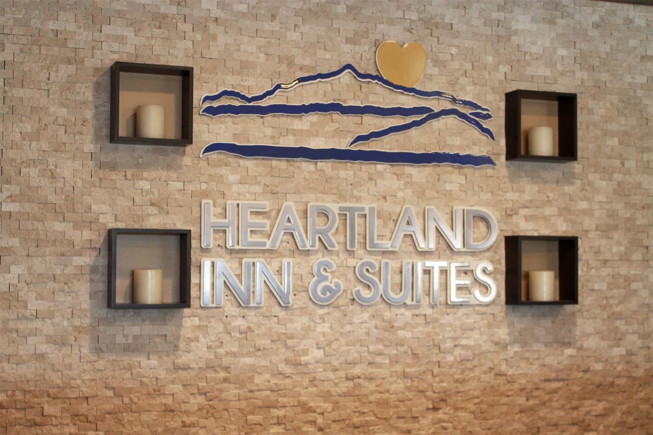 Heartland Inn And Suites Wheatland Buitenkant foto
